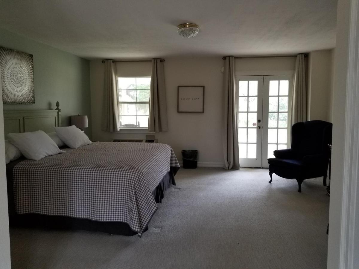Greenwood Plantation B&B Inn Сейнт Франсисвил Екстериор снимка