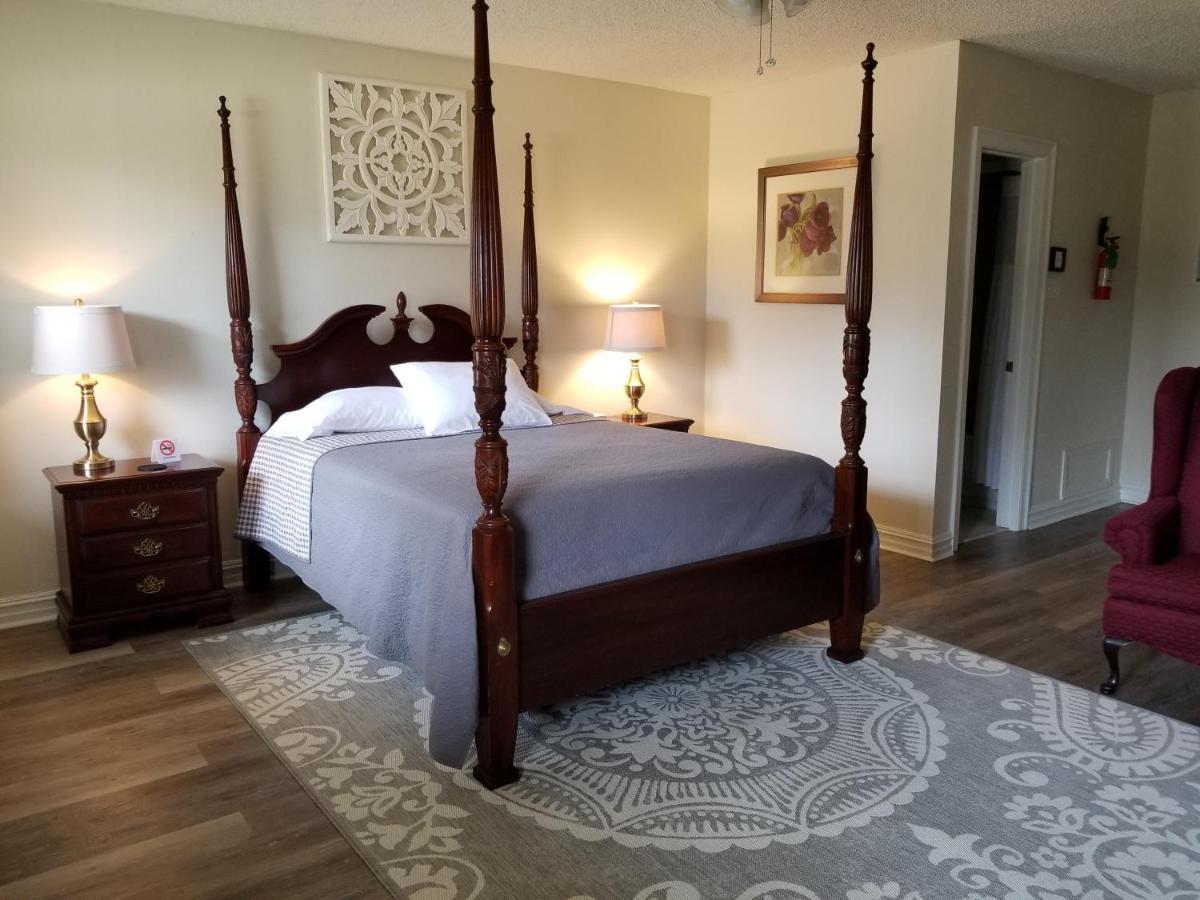 Greenwood Plantation B&B Inn Сейнт Франсисвил Екстериор снимка
